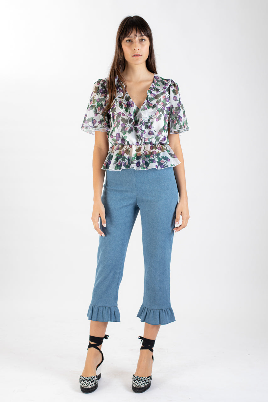 Jeans with ruffles - LIGHT BLUE