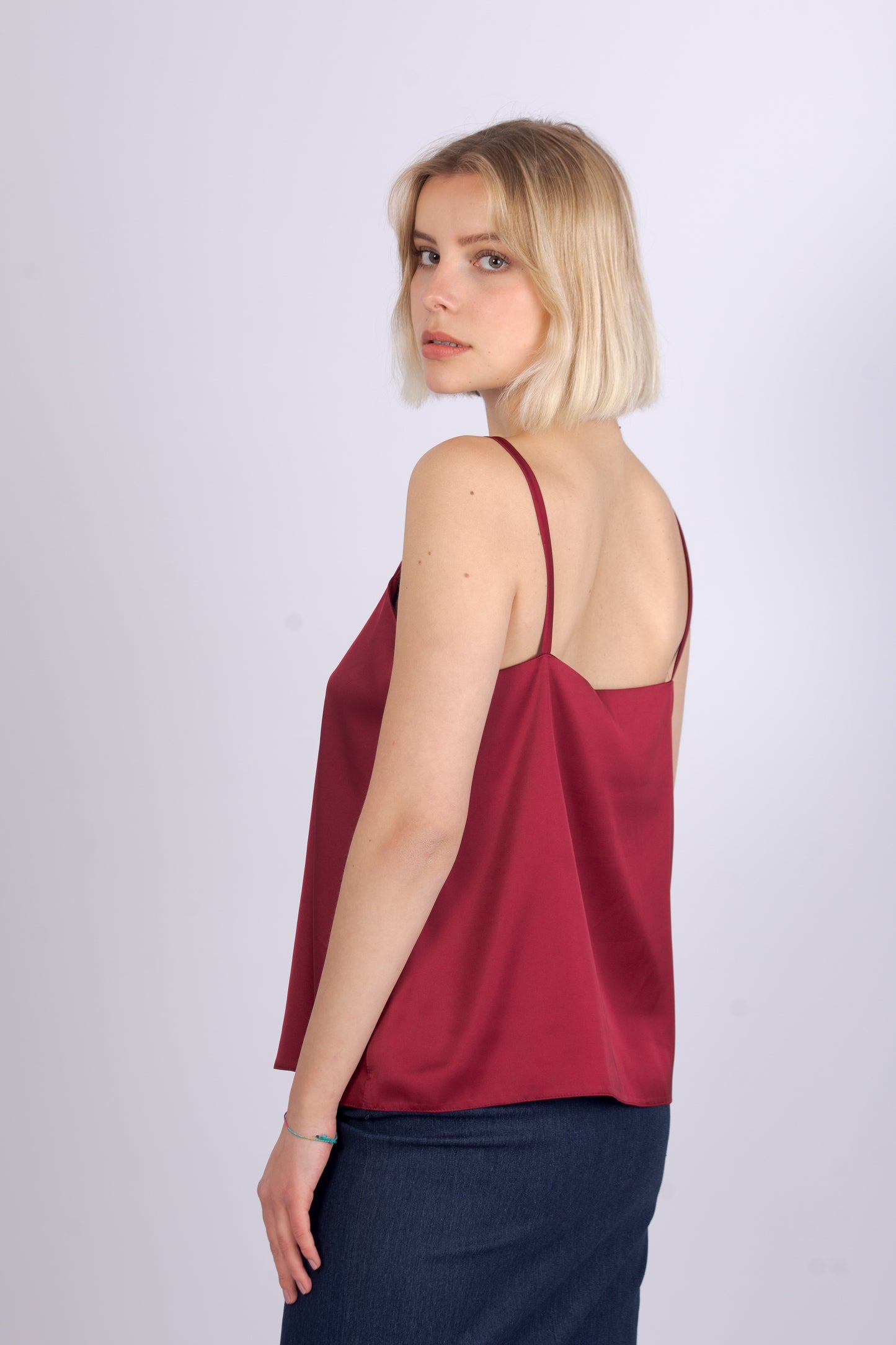 Top semplice in Satin – Bordeaux